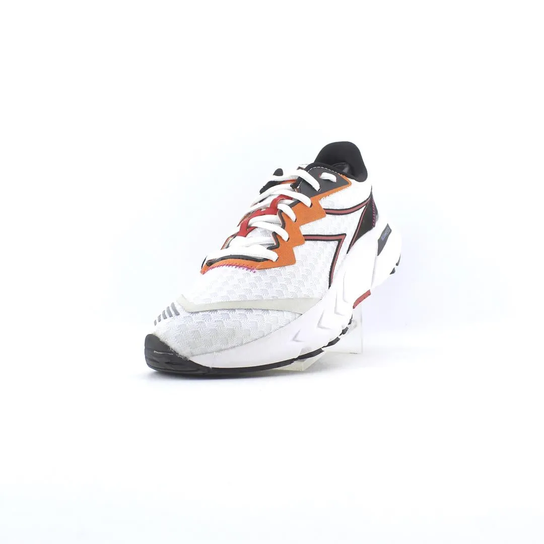 DIADORA MYTHOS VOLO 2