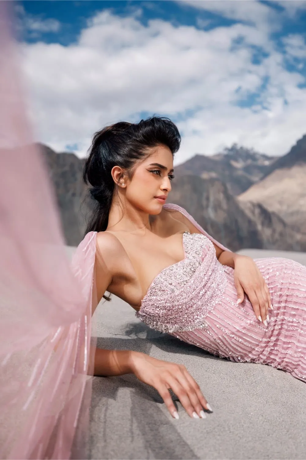 Fresh Pink Wing Sleeves Gown
