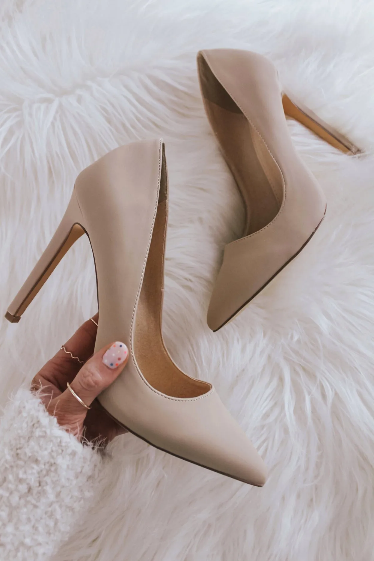 Nude Nobuck Pumps